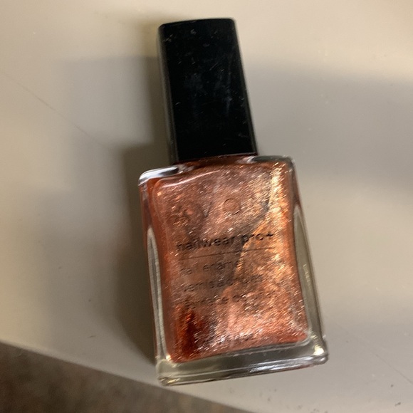 Avon Nailwear Pro Plus New in Box Set of 3 Real Red Venus and Rave - Picture 15 of 16